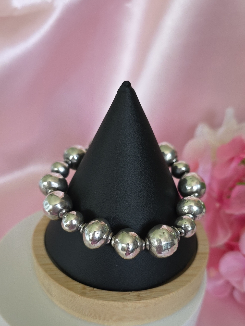 Silpada Atmospheric Oxidized Sterling Silver Stretch Ball Bead Bracelet B1998